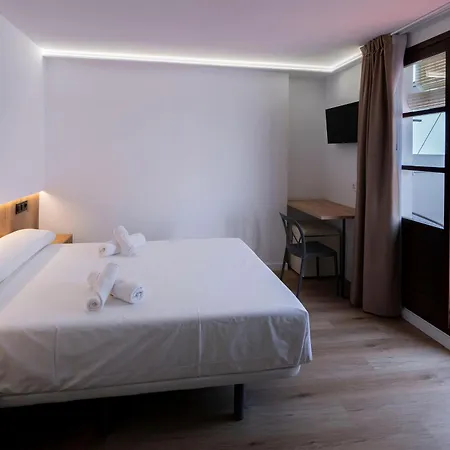 Casa Castell Orangecosta 4*